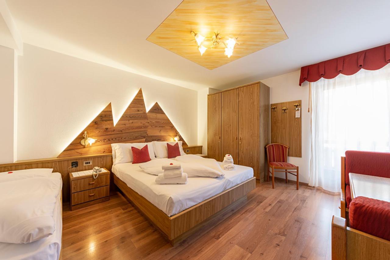 מואנה Hotel Ciampian מראה חיצוני תמונה