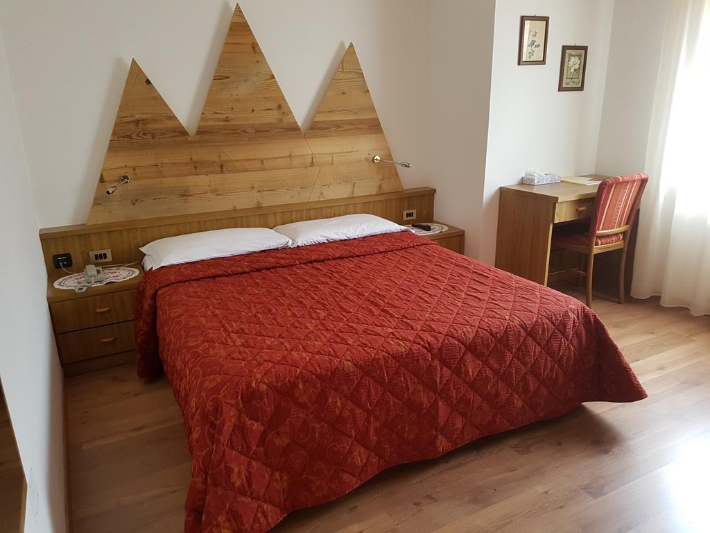 מואנה Hotel Ciampian מראה חיצוני תמונה