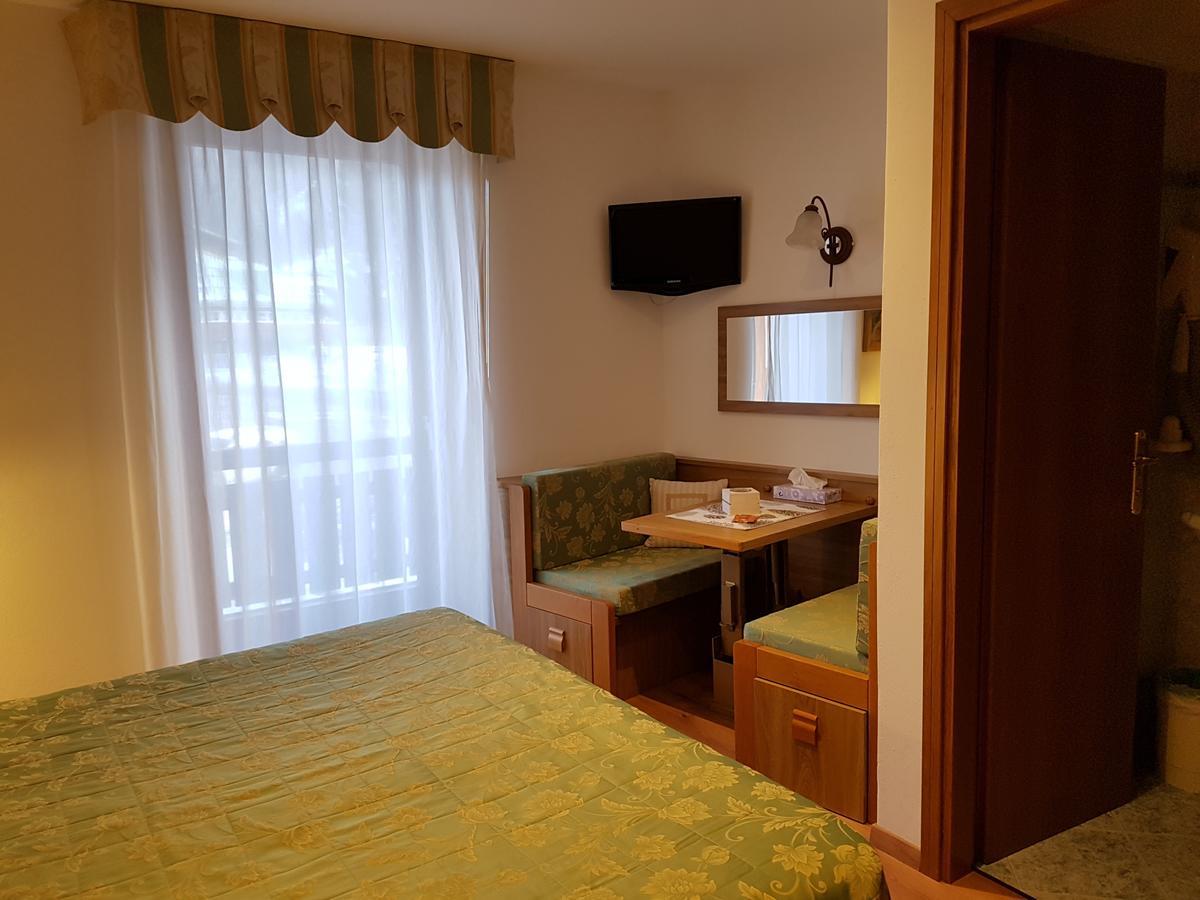מואנה Hotel Ciampian מראה חיצוני תמונה